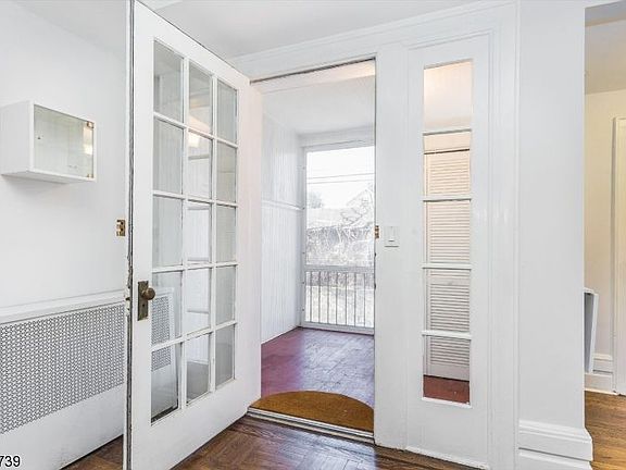 3rd image of 16 Forest St APT 205