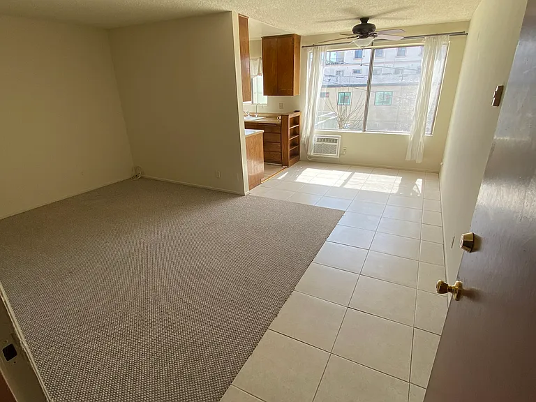 815 Crenshaw Blvd #206 — Photo 2