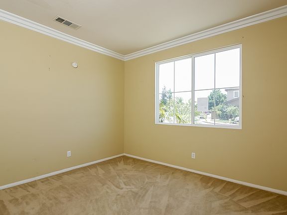 4th image of 200 N Rose Blossom Ln