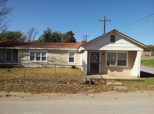 401 SW 1st St, Tuttle, OK 73089