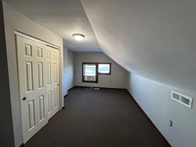 2454 River Rd #2 — Photo 5
