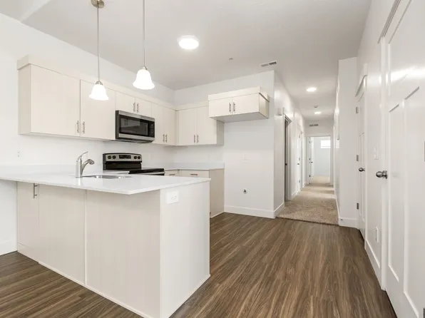 13714 S Hanley Ln #Hh303, Riverton, UT 84096