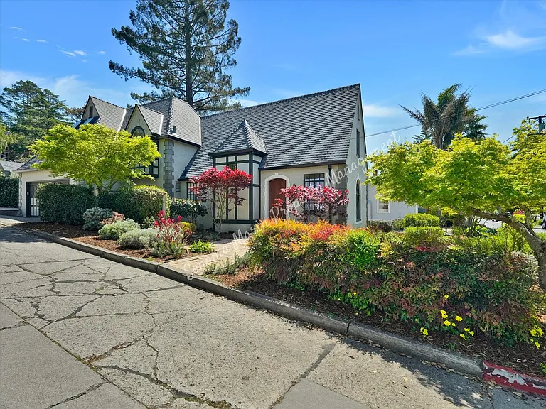 81 Elm Ave — Photo 5