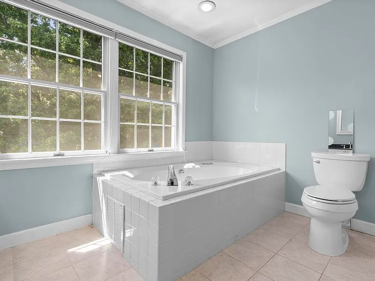 584 Hope St #7 — Photo 22