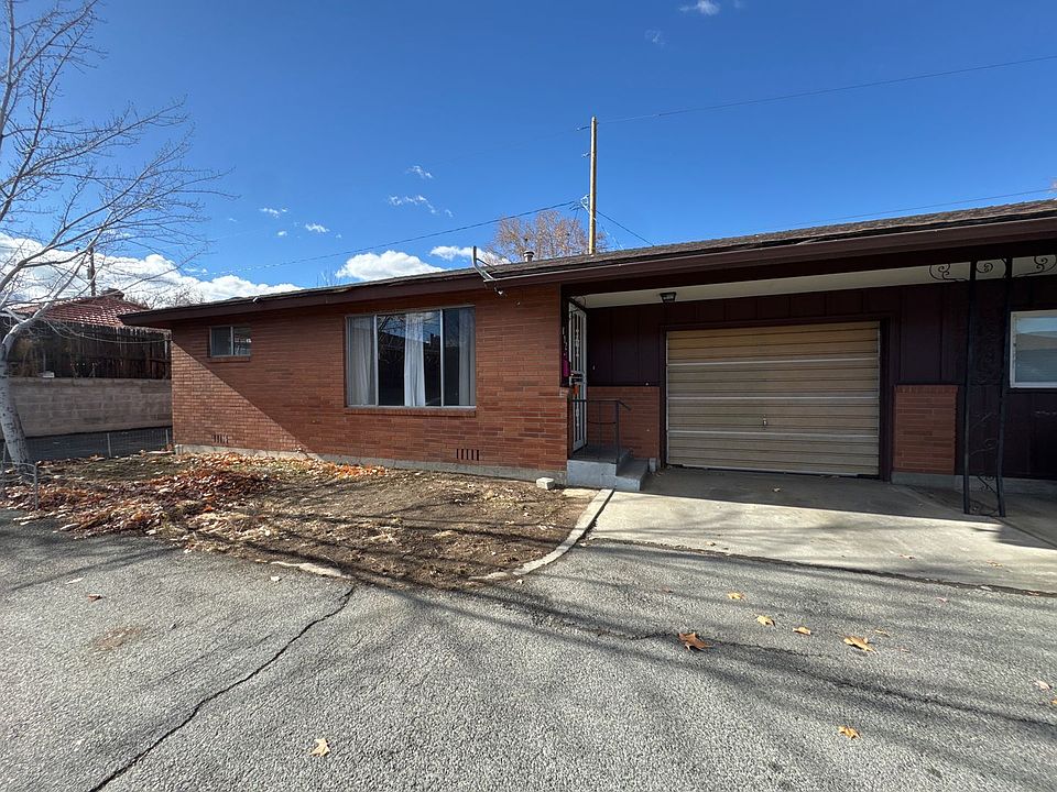 2nd image of 892 Roberts St