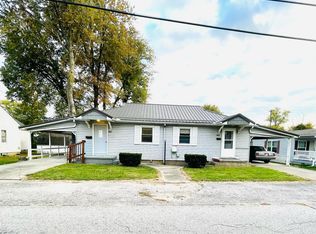 1140 & 1142 W Warren St, Mitchell, IN 47446