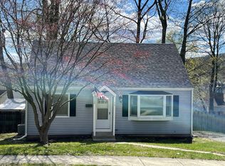 15 High St, Bethel, CT 06801