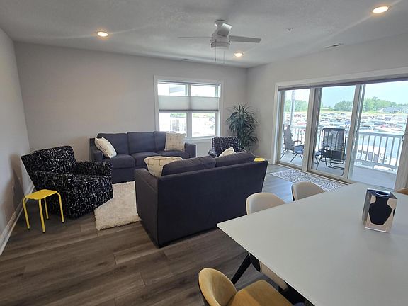 5th image of 2731 S Harbor Bay Dr #1122