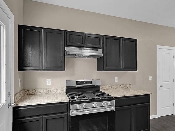 3rd image of 368 Milton Rd Unit A