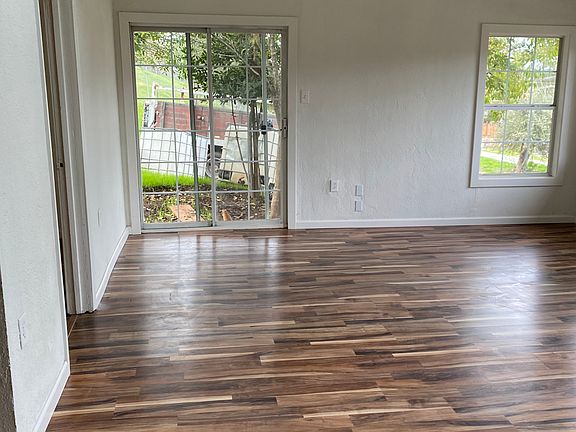 2nd image of 20181 Almaden Rd