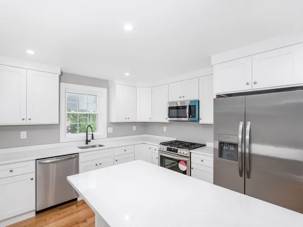 216 Vane St, Revere, MA
