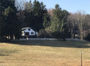 1811 Cambridge Rd, Coshocton, OH 43812