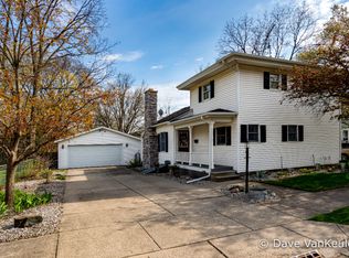 318 King St, Lowell, MI 49331