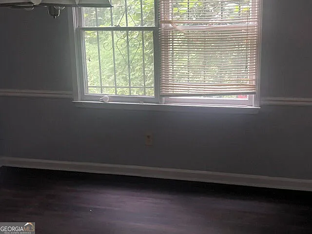 3 bed, 5.0 bath, 1550 sqft, $1,950 — Photo 4