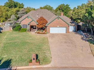 11313 Kingsgate Ln, Oklahoma City, OK 73170