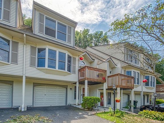 2nd image of 73 Fox Hollow Dr #73