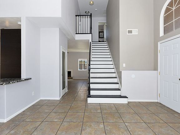 5th image of 5549 Laurel Ave