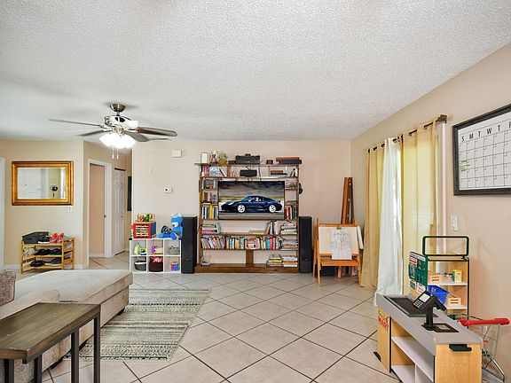 5th image of 2078 SE West Dunbrooke Circle
