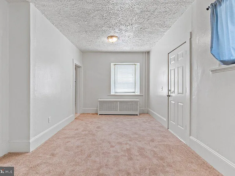502 S Main St #1A — Photo 5