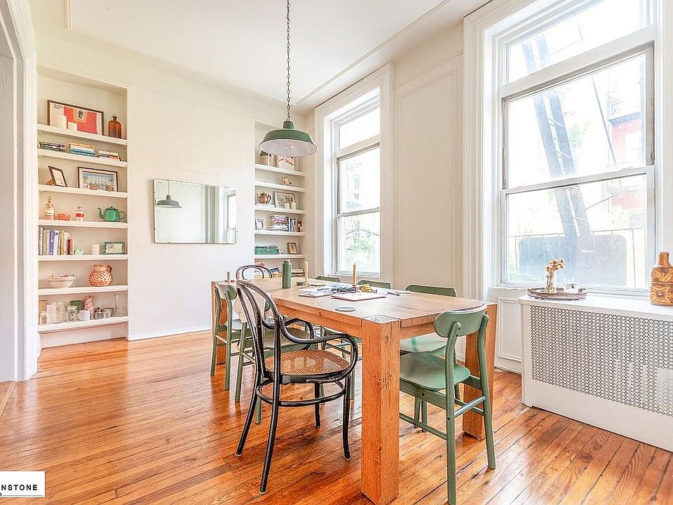 2nd image of 271 Union St