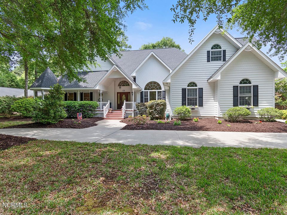 1st image of 619 Oyster Bay Drive