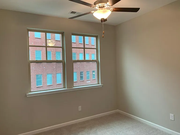 6007 Skellig St — Photo 11