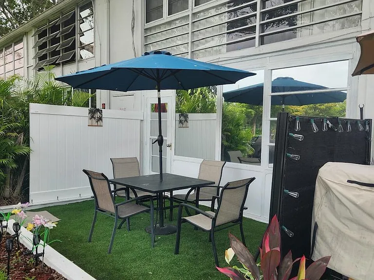 102 Westbury E #102 — Photo 14