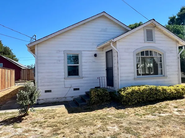 2199 Live Oak Farm Ln, Petaluma, CA 94952