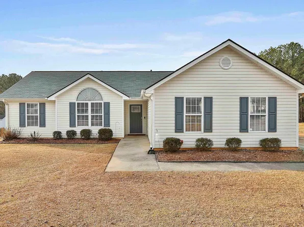 40 Hedgerose Dr, Newnan, GA 30265