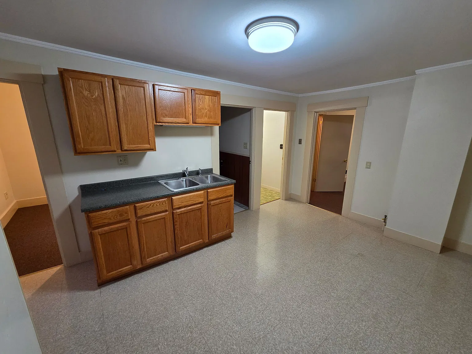 2 bed, 650 sqft, $1,650 — Photo 2
