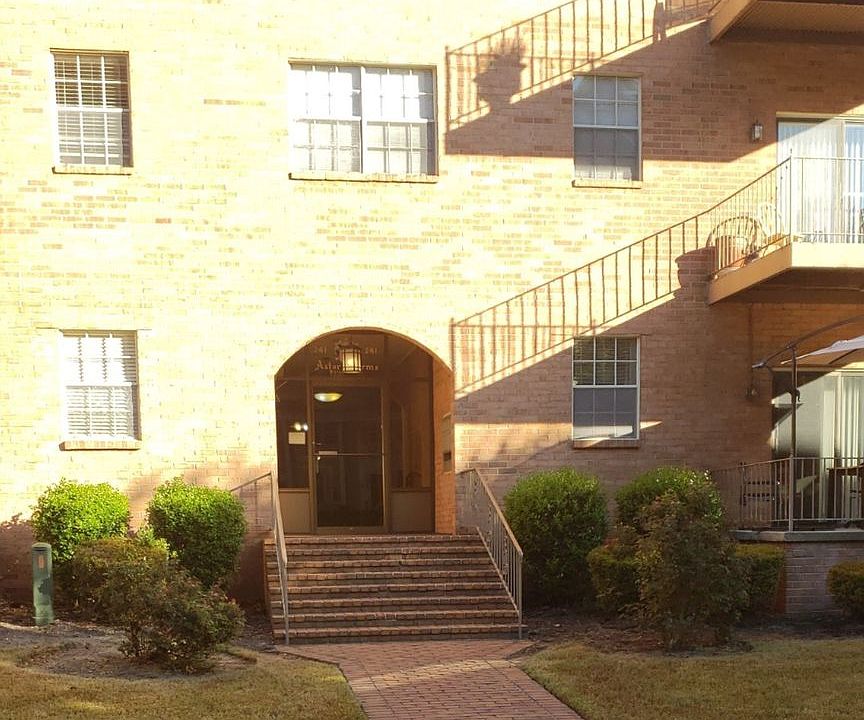1st image of 240 Lady Astor Pl APT 12