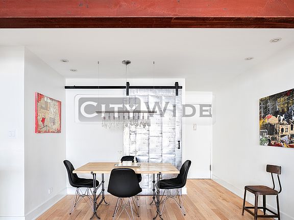 2nd image of 201 E 15th St APT 5G