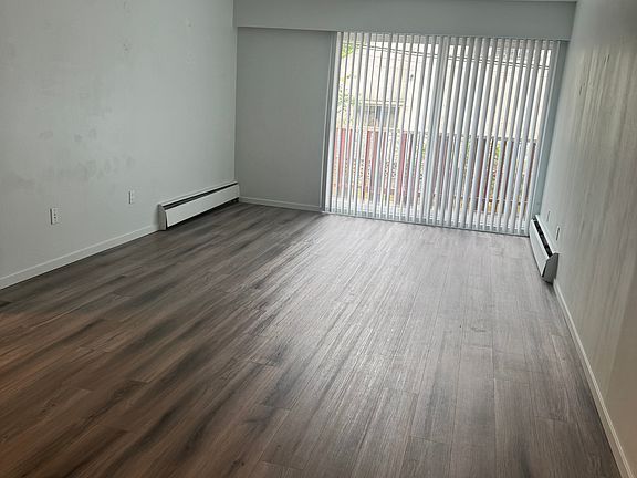 2nd image of 404 E 8th Ave #206