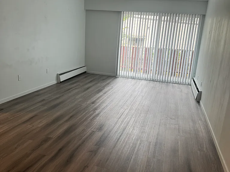 404 E 8th Ave — Photo 10