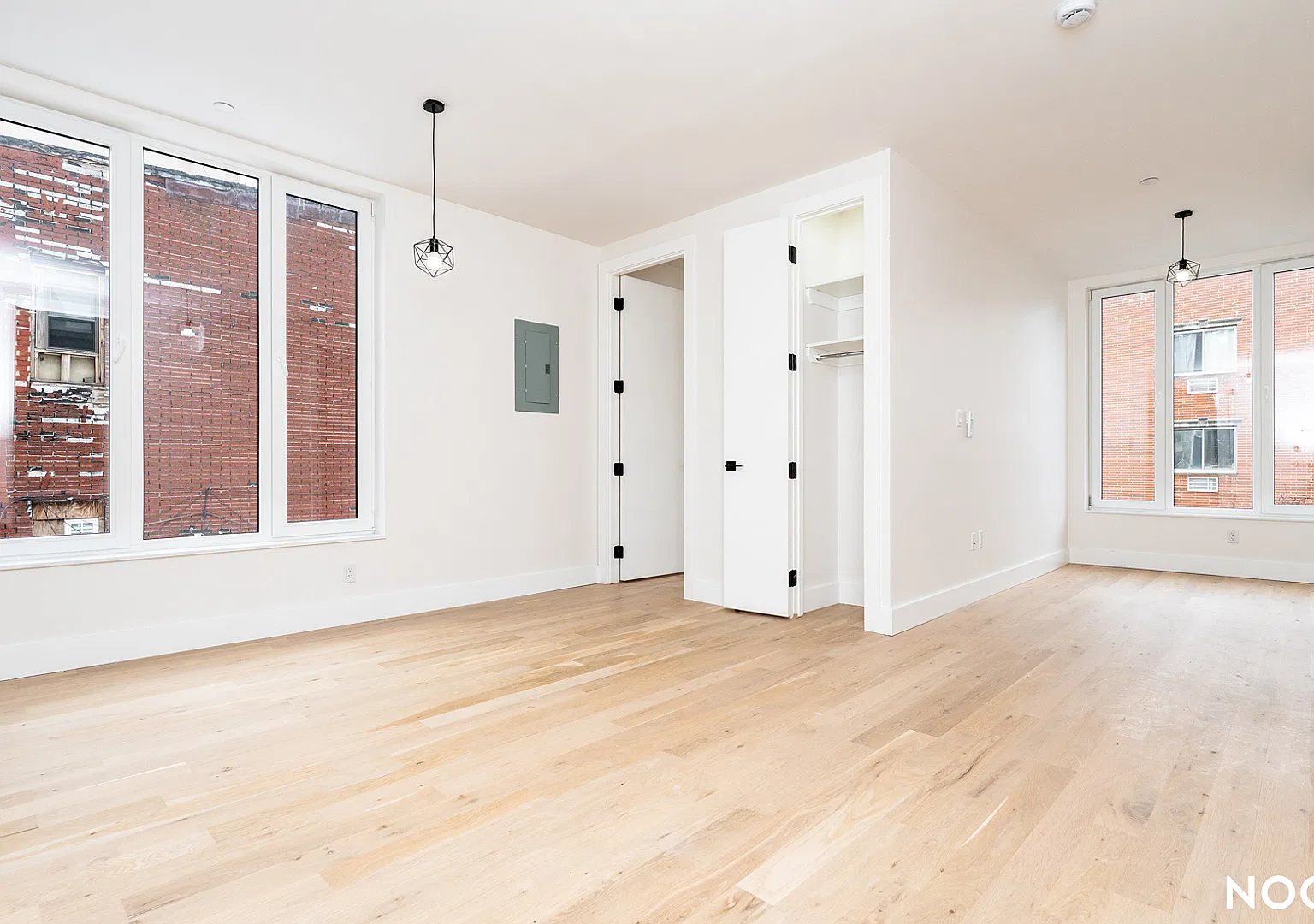 96 Moore Street — Photo 2