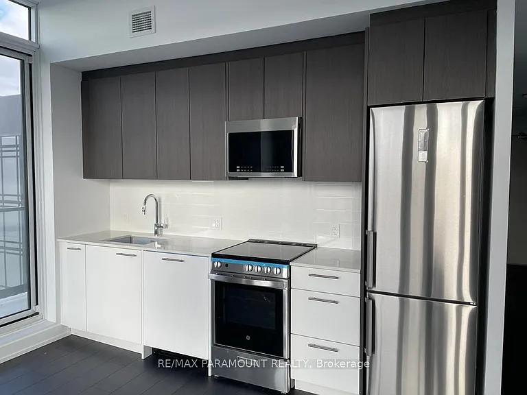 215 Veterans Dr #1203 — Photo 3