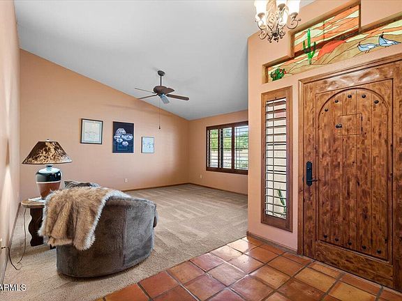 4th image of 1365 N TERCERA Avenue