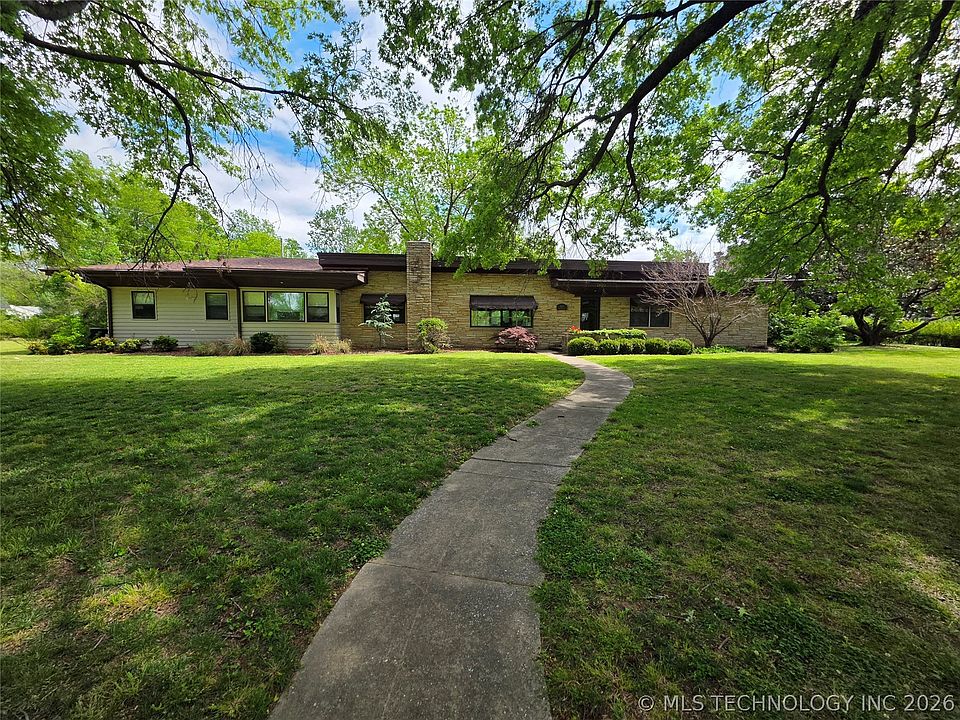 1st image of 1800 Rockdale Blvd