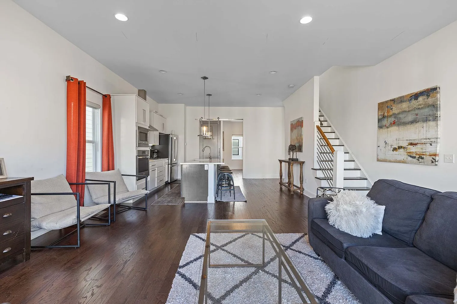 4 bed, 3.0 bath, 1776 sqft, $7,874 — Photo 4