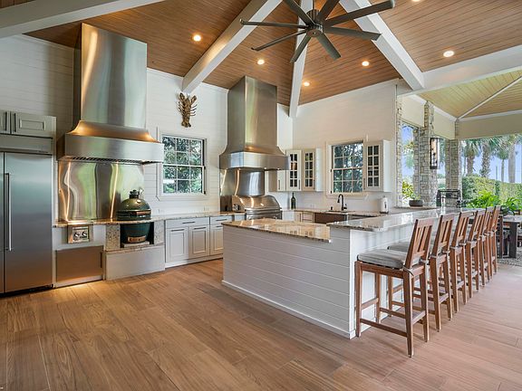 4th image of 4600 Garden Point Trail