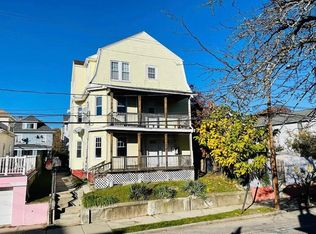 16 Maplehurst Ave #2, Providence, RI 02908