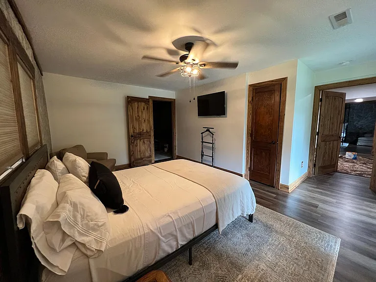 701 Berry Rd — Photo 18