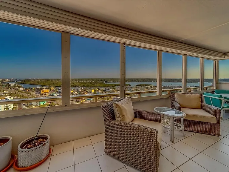 17920 Gulf Blvd #1606 — Photo 29
