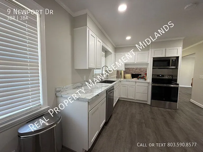 9 Newport Dr — Photo 7