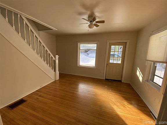 2nd image of 310 W Calverley Ave