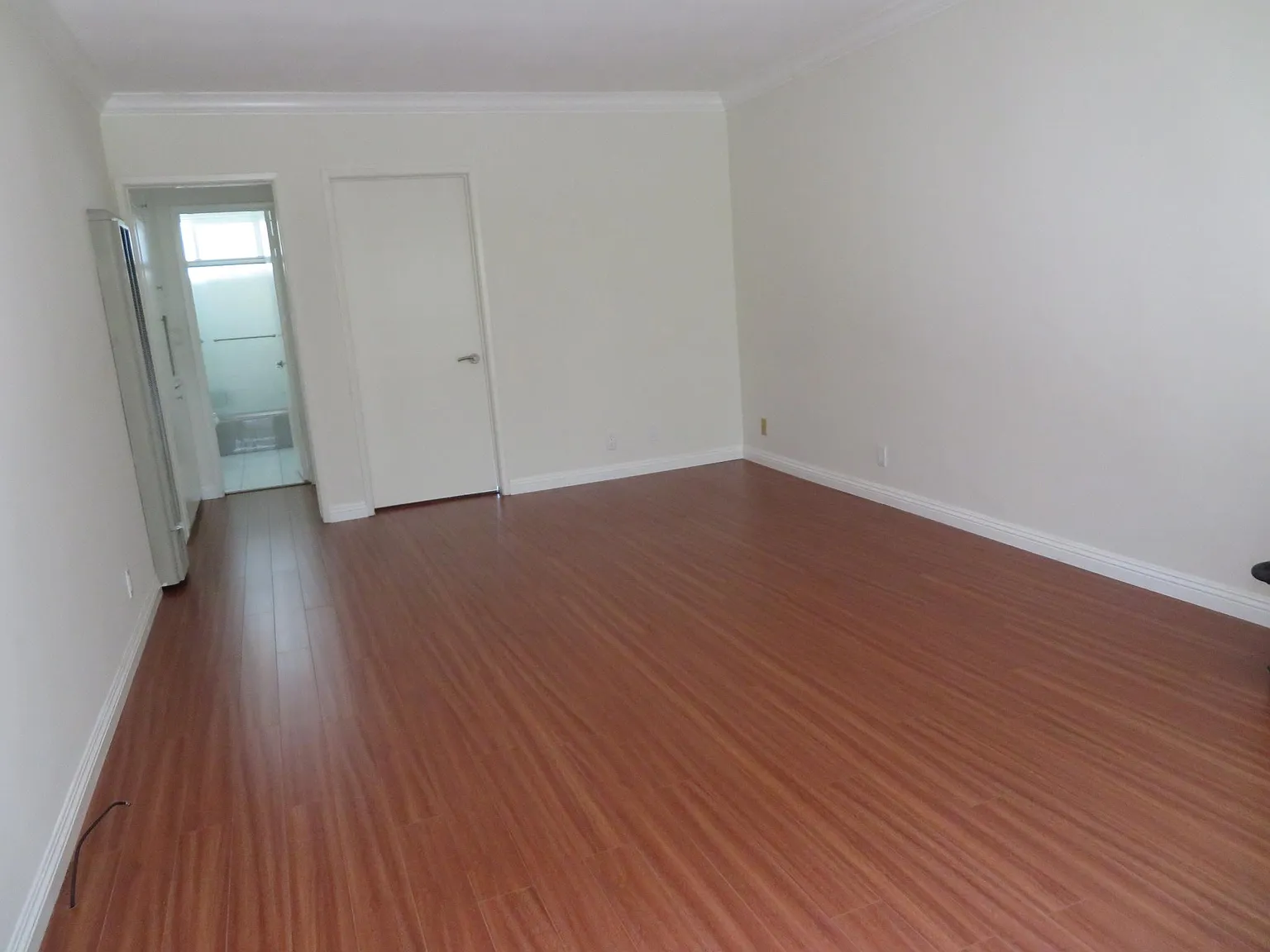 Studio, $1,950 — Photo 4