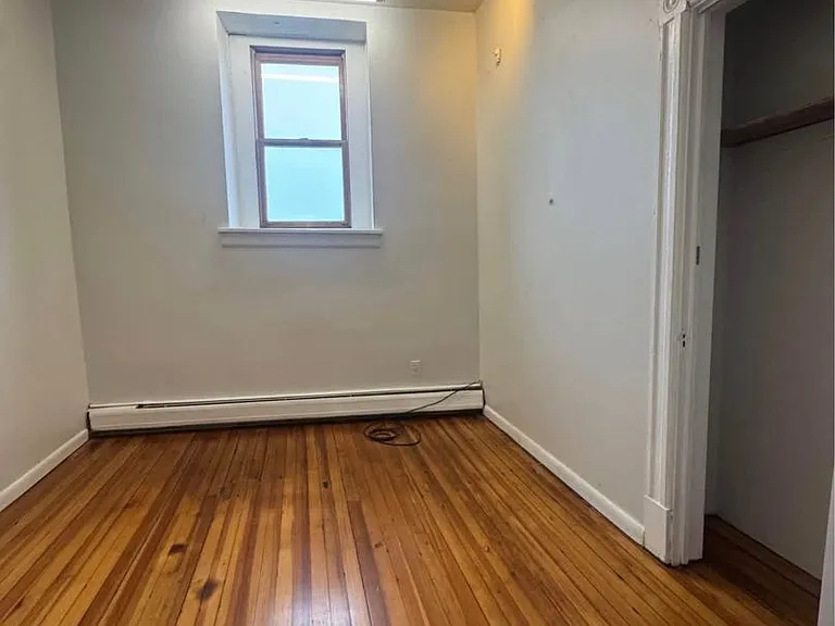 2156 5th Ave — Photo 26