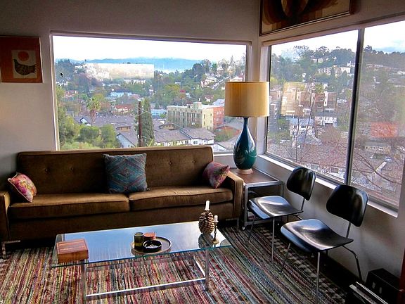 2nd image of 1552 Lucretia Ave #1552