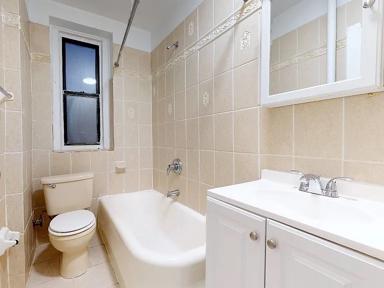 254 Seaman Ave #E6 — Photo 6