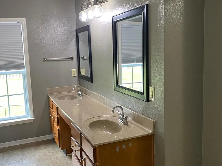 633 Fireside Dr — Photo 31